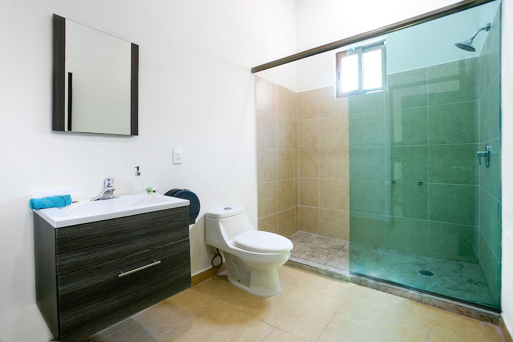 Casa Kaoba Hotel & Suites 68/69