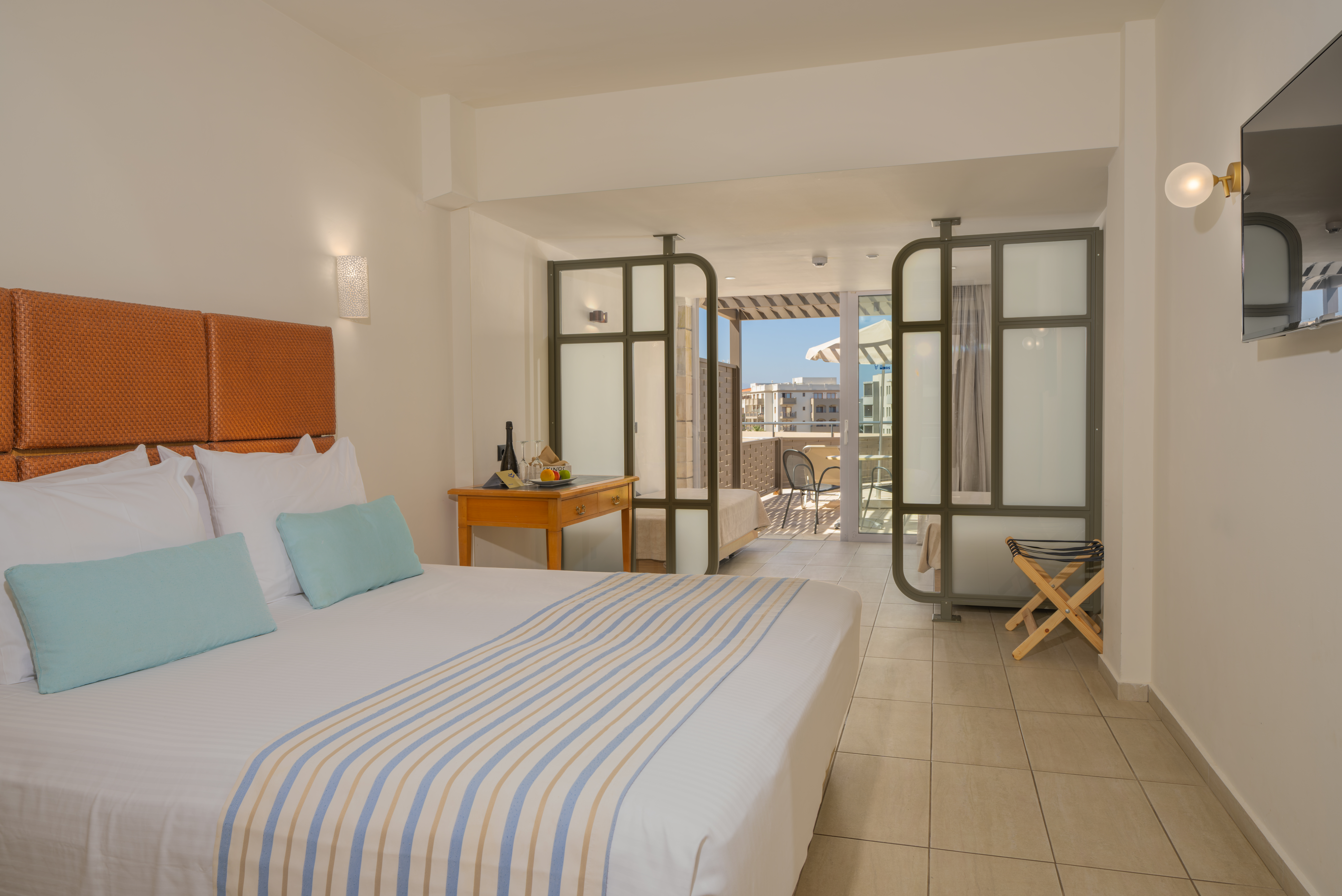 Junior Suite, Superior