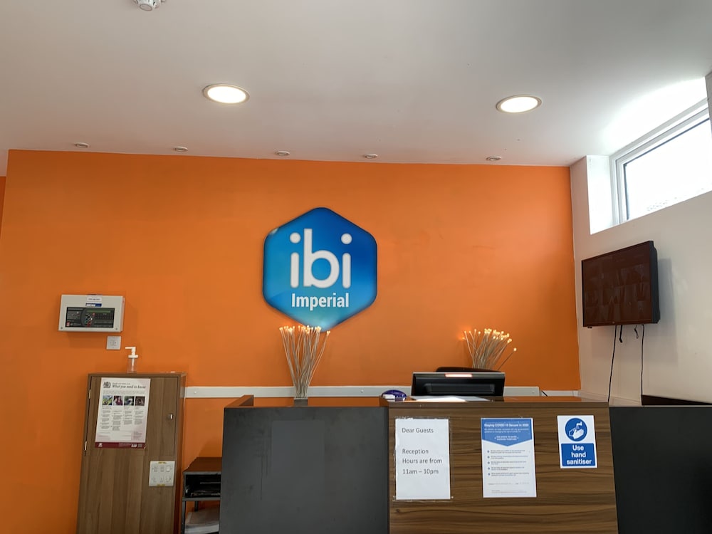 IBI Imperial Salford (ex Trivelles Hotel Manchester - Cross Lane) 6/62