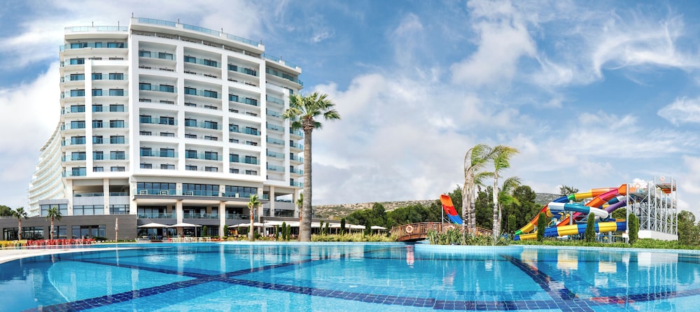 Liberty Kusadasi 6/72