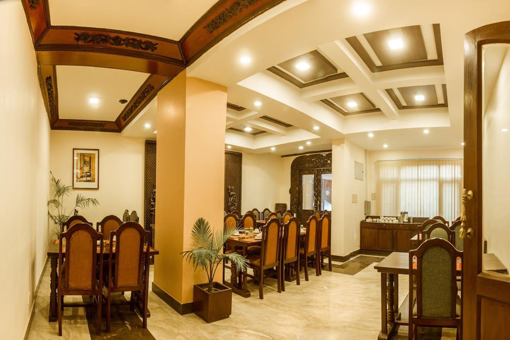 Little Nepal Inn 20/30