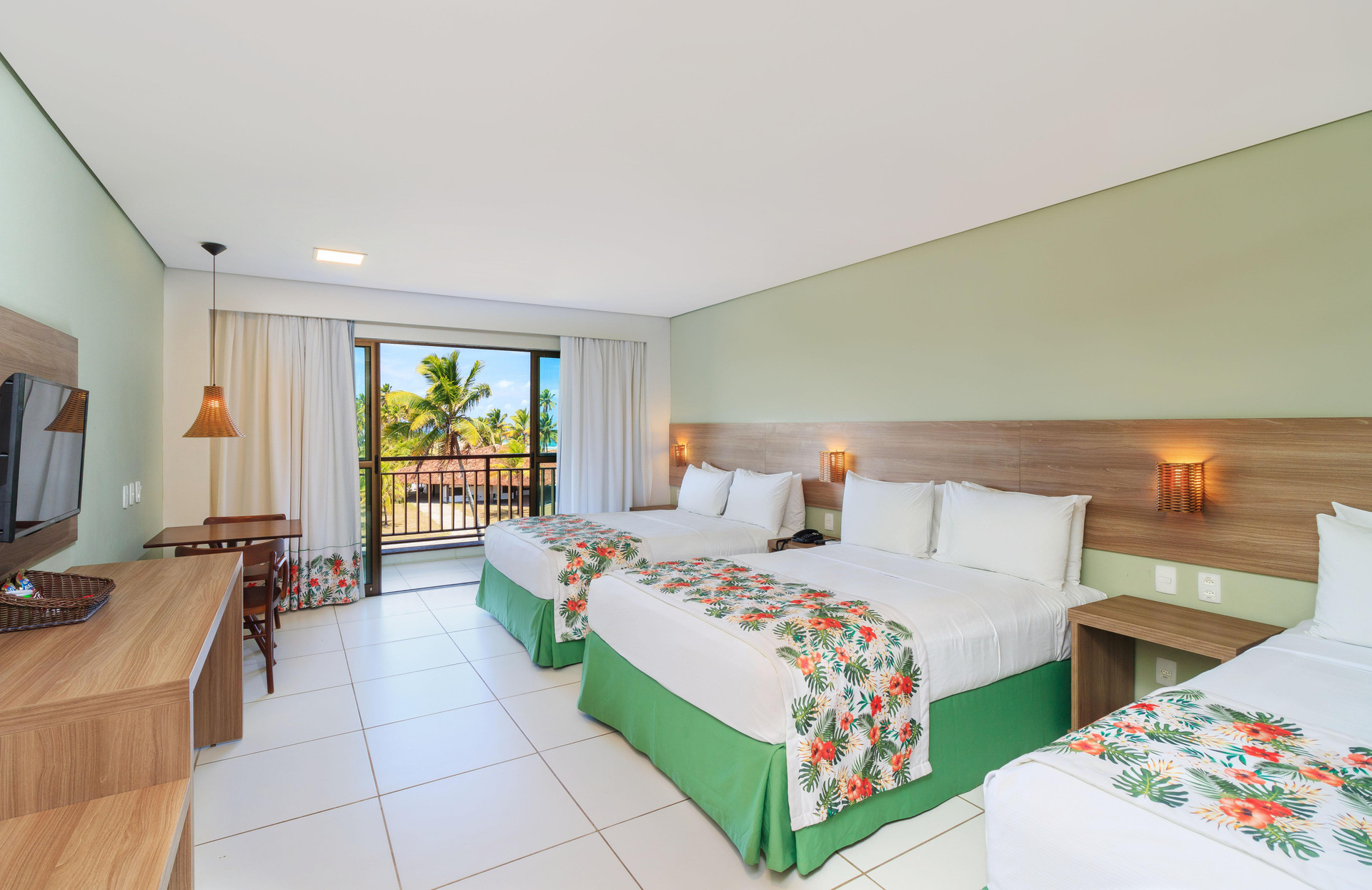 Family Suite, Standard, Lateral Side Sea View