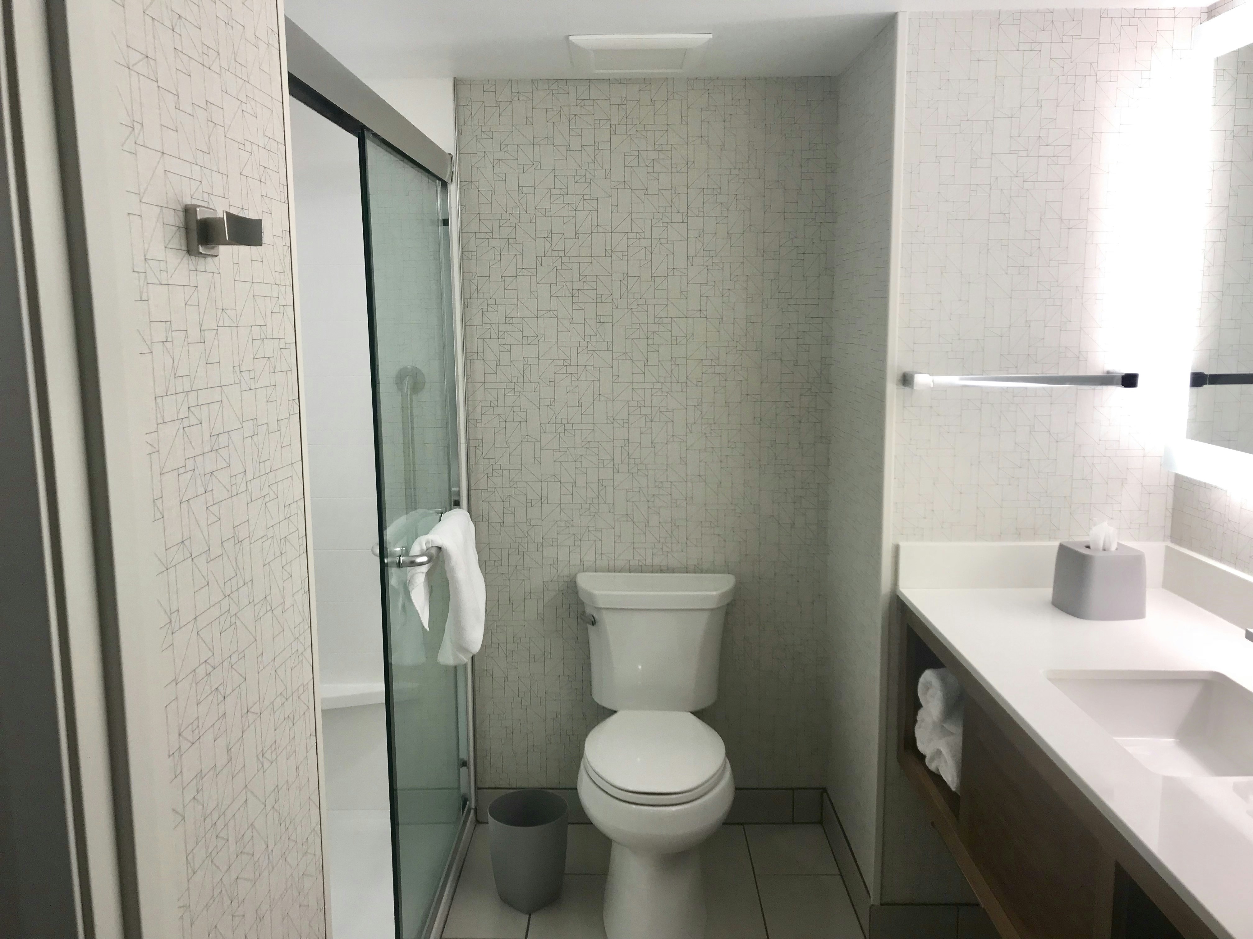 Holiday Inn Express Hotel Suites Pasadena Colorado Boulevard 56/59