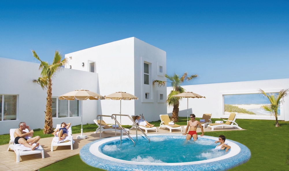 Hotel Riu Palace Tres Islas 54/59