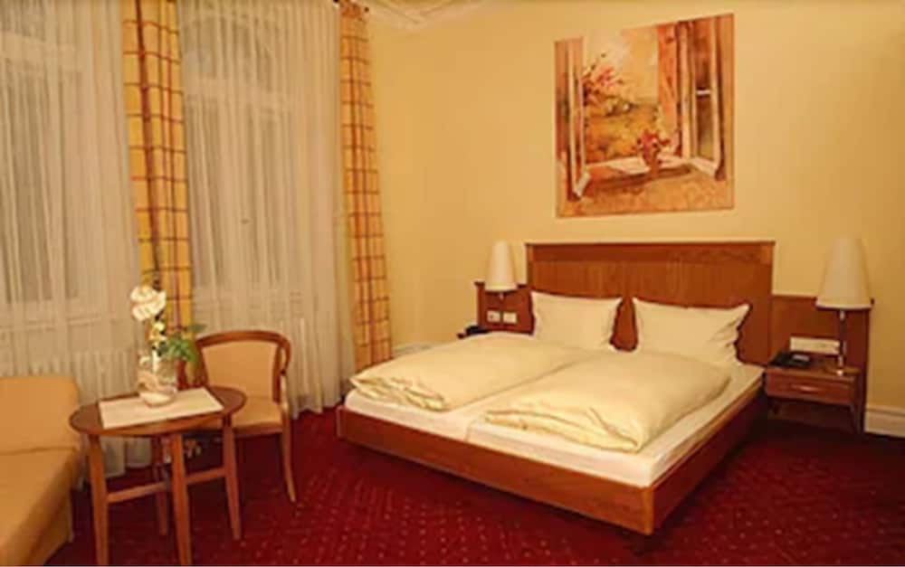 Hotel Schweizer-Hof Baden Baden 7/26