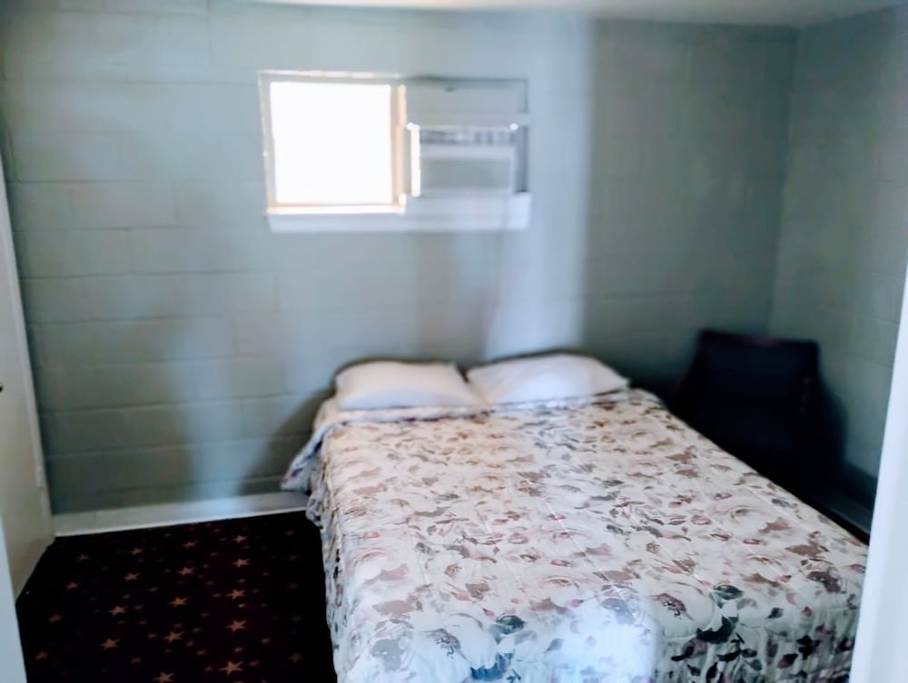 Queen Beds with Kitchenette