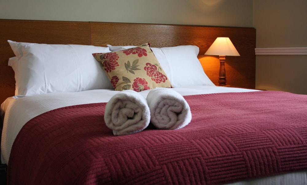 Benners Hotel 30/56
