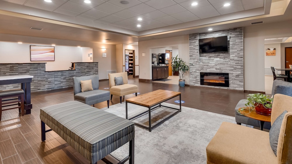 Best Western Plus Surprise-Phoenix NW 24/38