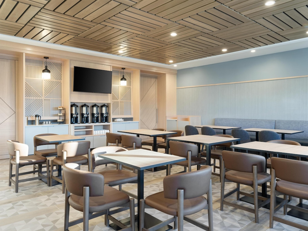 Hyatt Place Casper 27/31