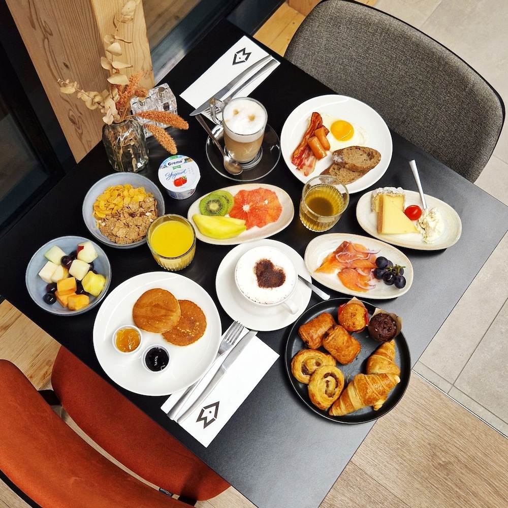 Afterwork Hotel 32/49