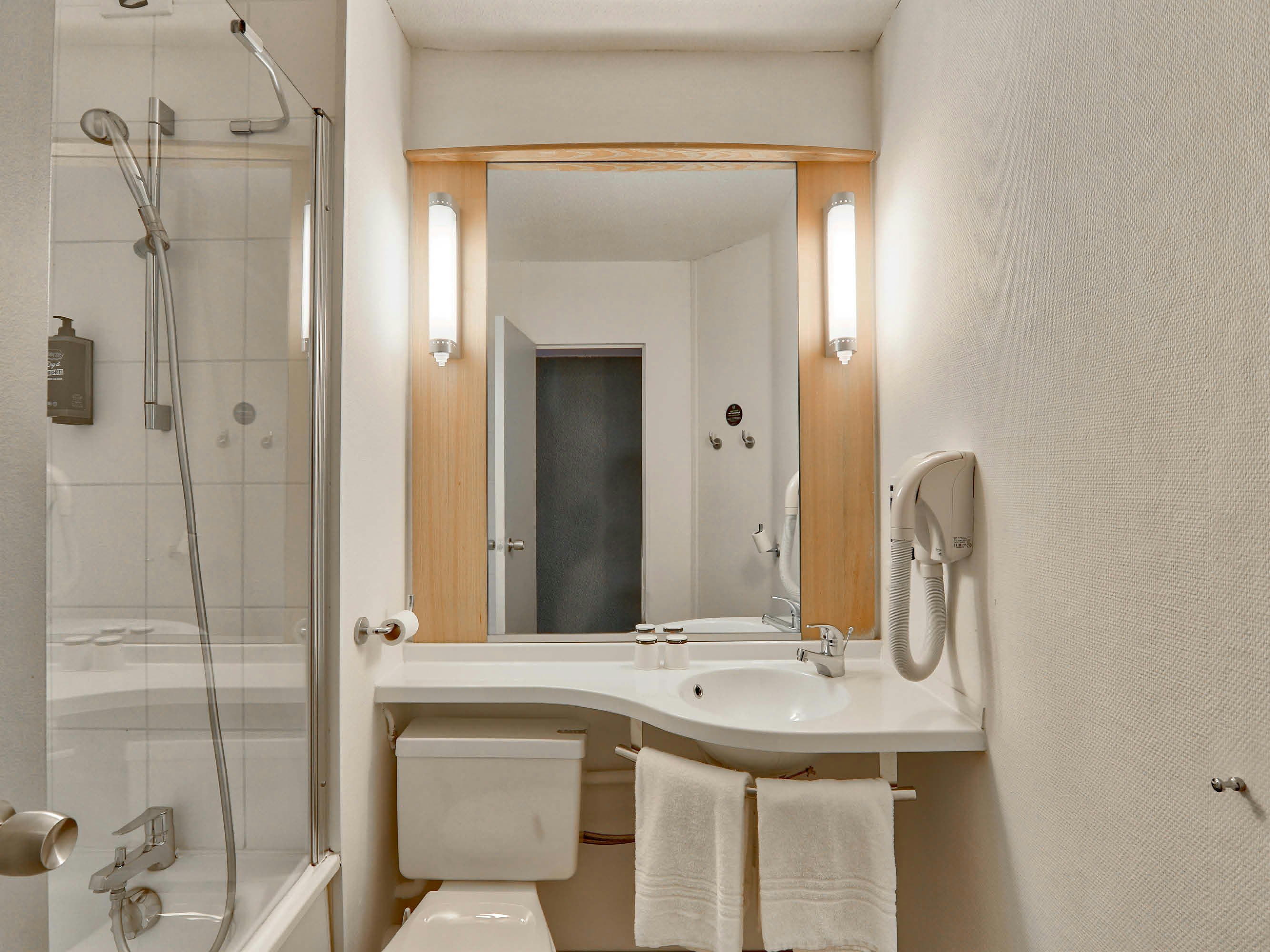 B&B HOTEL Montlucon Centre 25/26