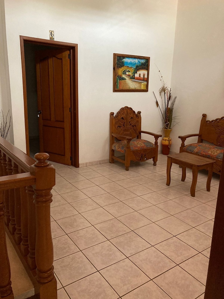 Hostal Casa Blanca 30/50