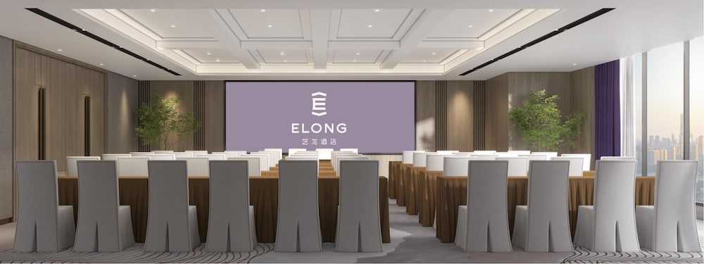 Elong Hotel Jakarta PIK 35/48