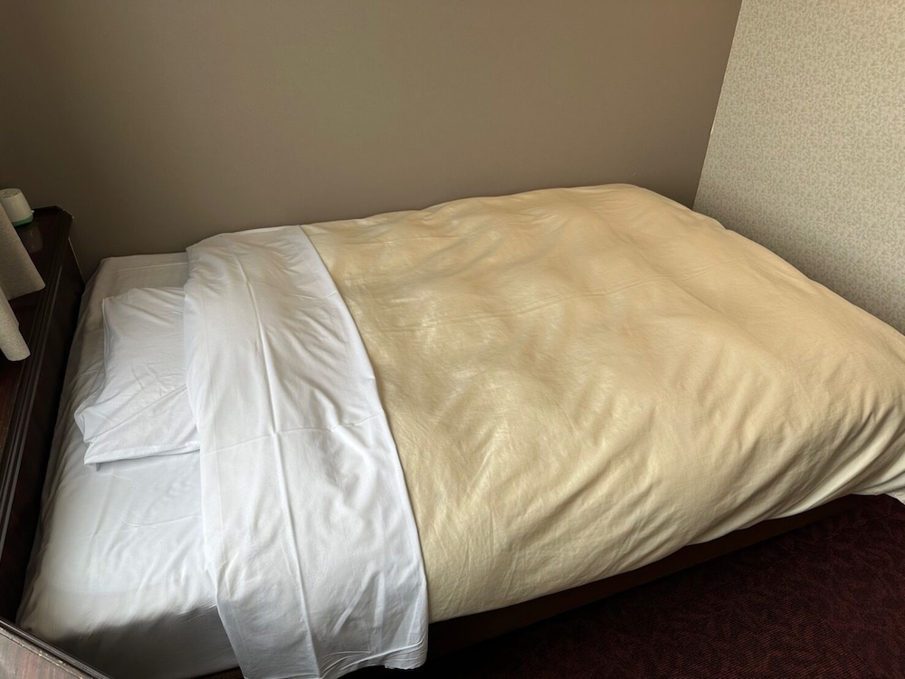 Hotel Crown Hills Miyoshi 20/40