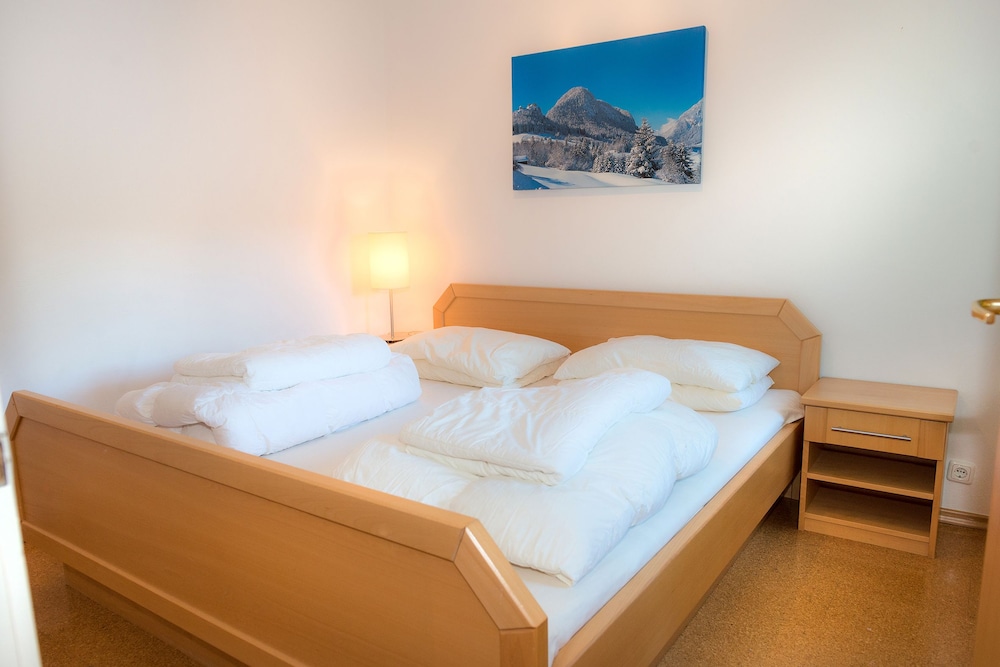 Hotel Schneeberger 25/75