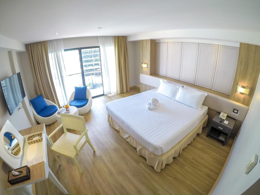 HIRAN RESIDENCE 20/58