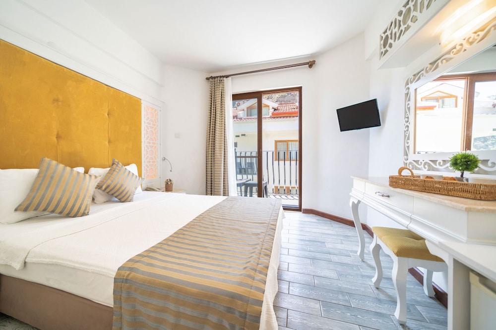 Ata Lagoon Beach Hotel 15/50