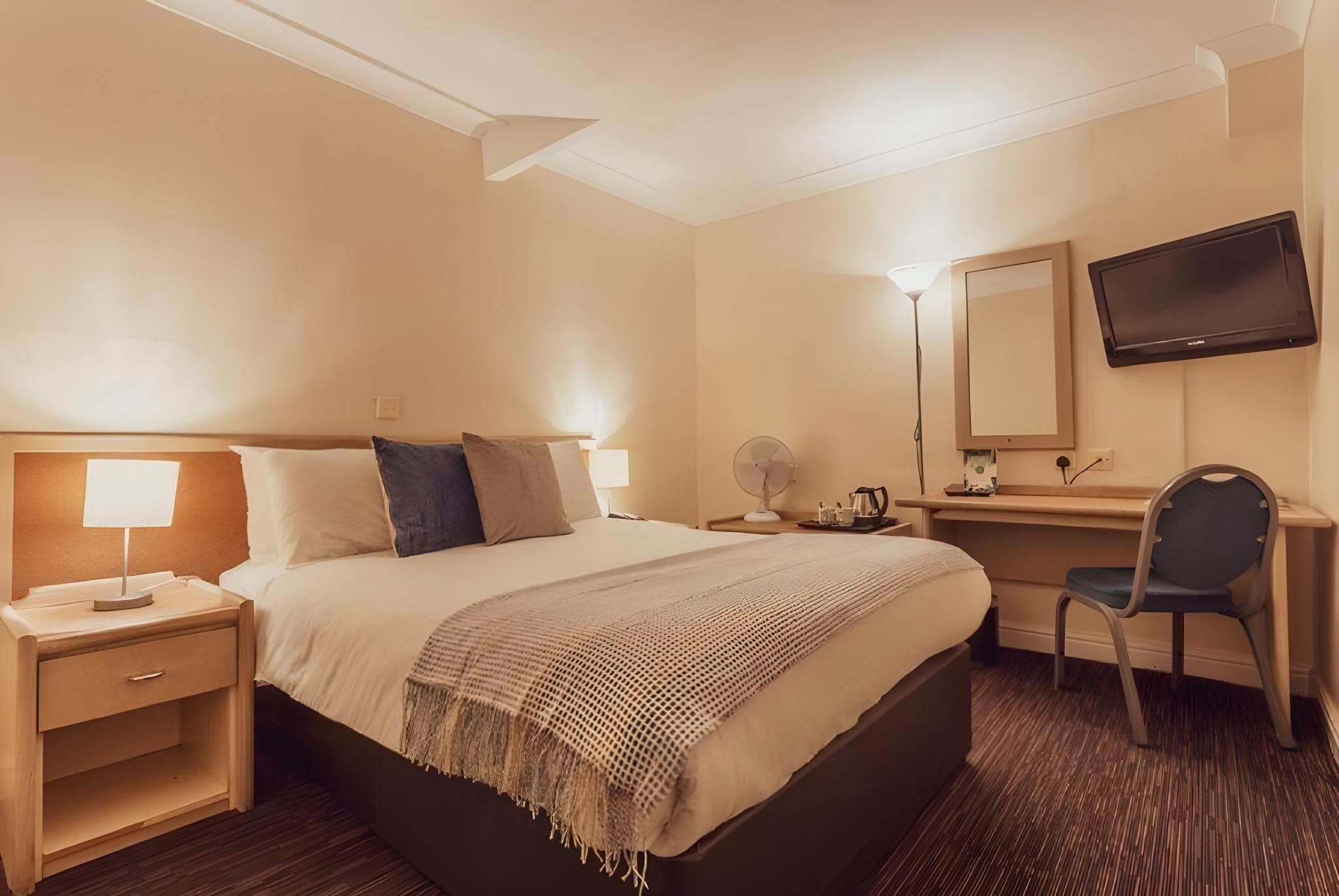Inner, Double Bed, No Window