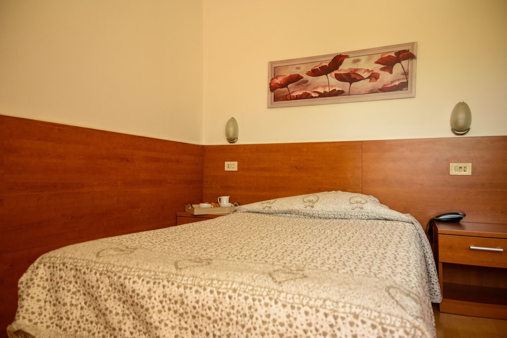 Anna Siena Nord 8/59