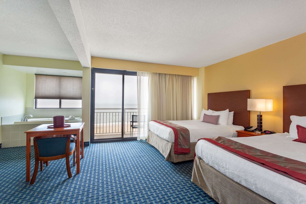 Ramada Plaza by Wyndham Virginia Beach Oceanfront 17/50