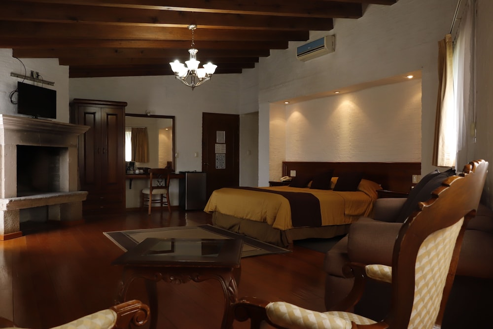 Casa de La Loma Hotel 39/67