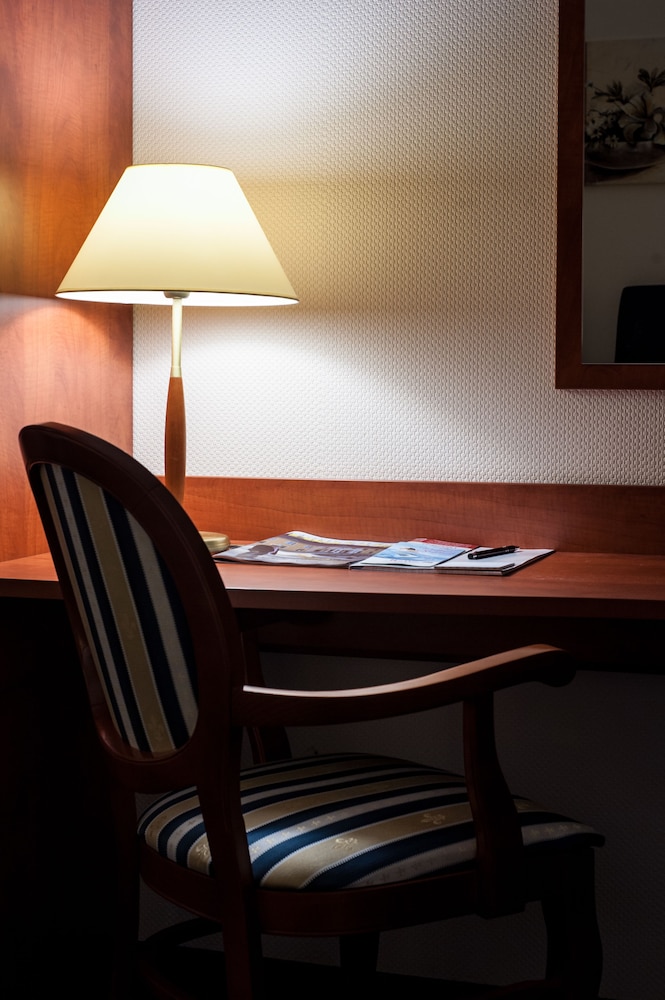 Hotel Gwarna 16/50