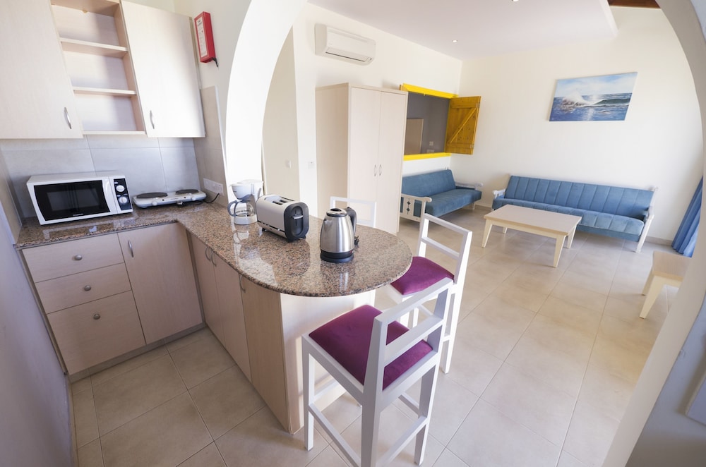 Myroandrou Hotel Apartments 25/38