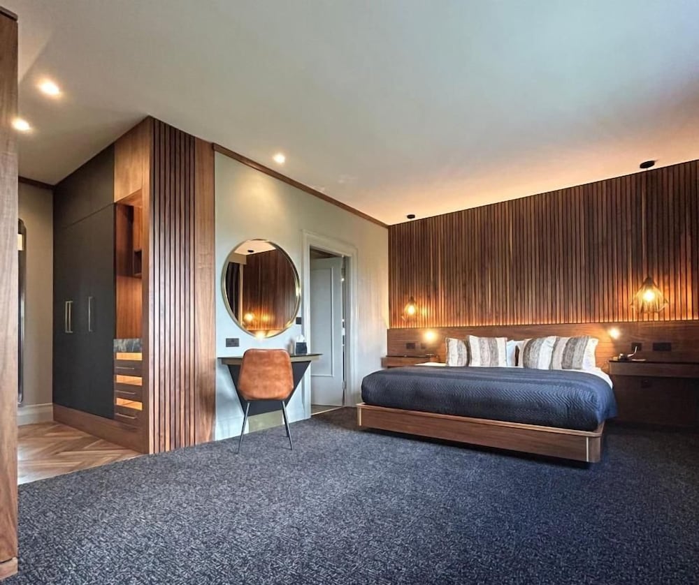 Talbot Hotel Carlow 5/50