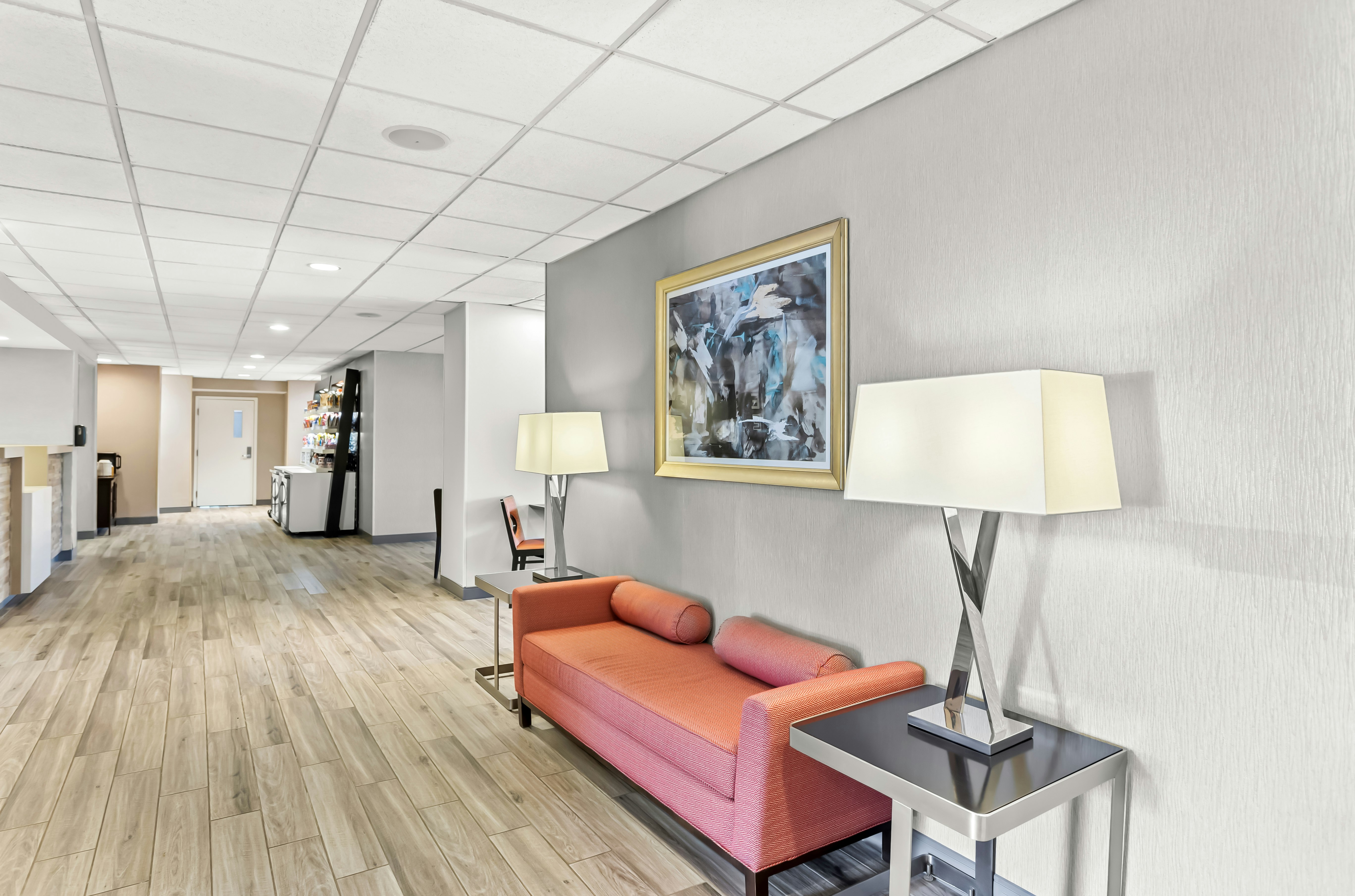 Hampton Inn Naperville 28/52