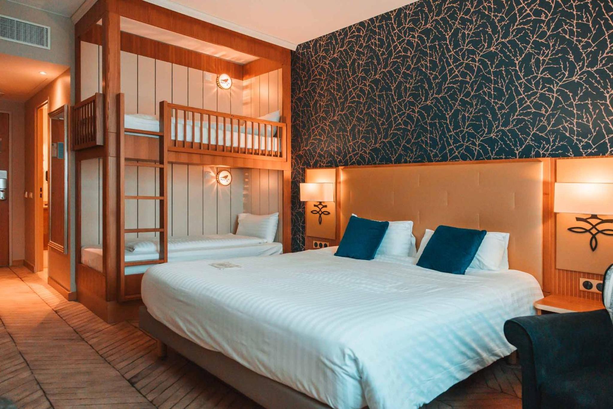 Family, 1 Double and 2 Bunk Beds, Bunk Beds