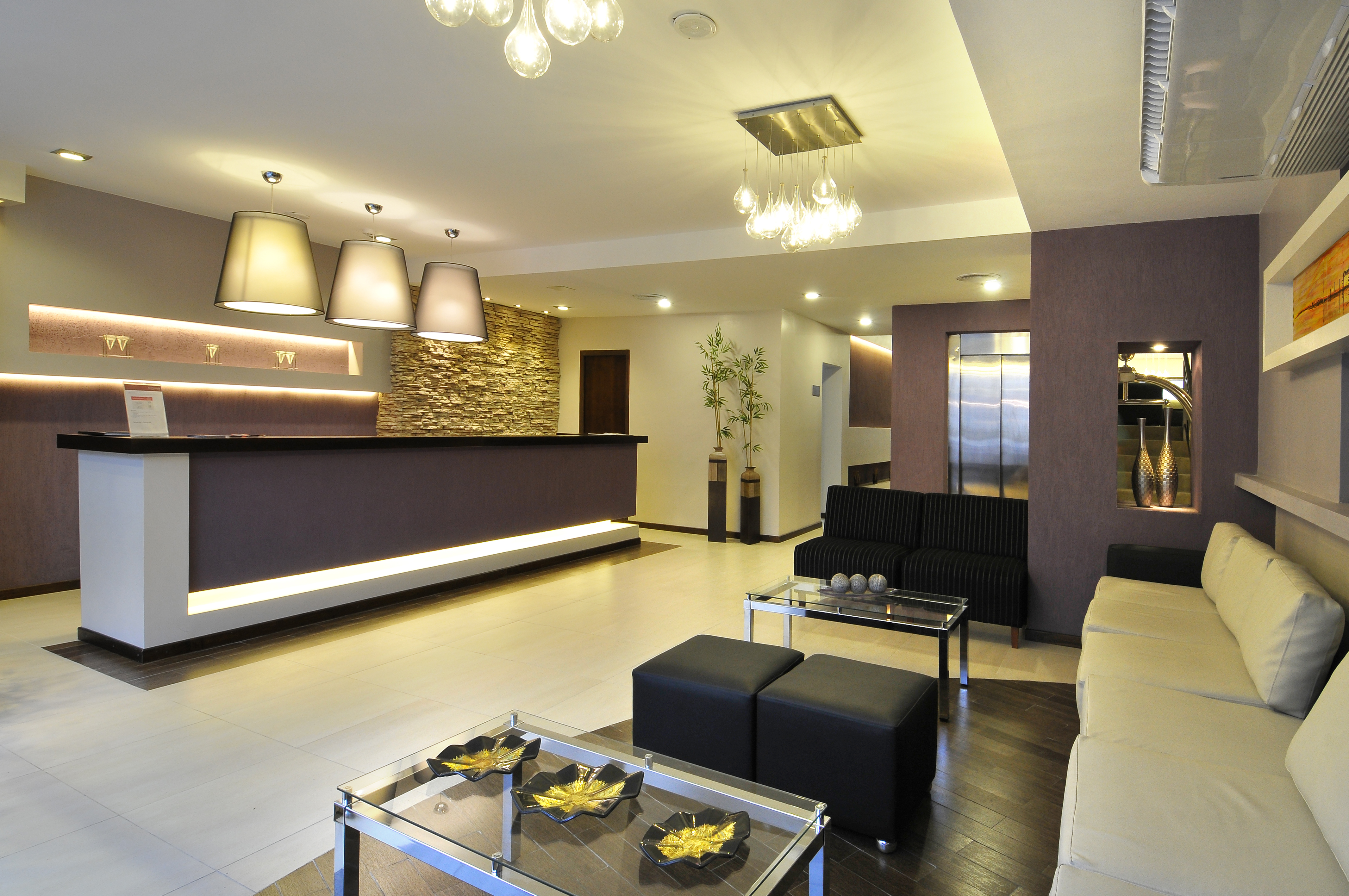 AMERIAN SALTA HOTEL 4/19