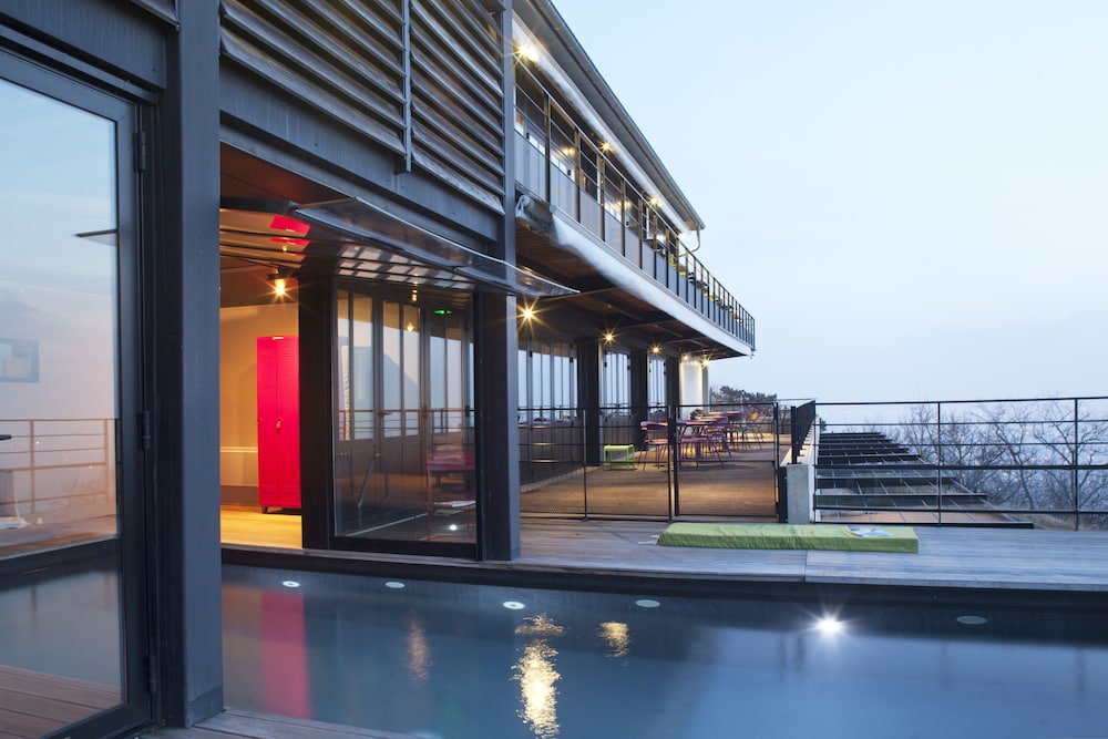 hotel