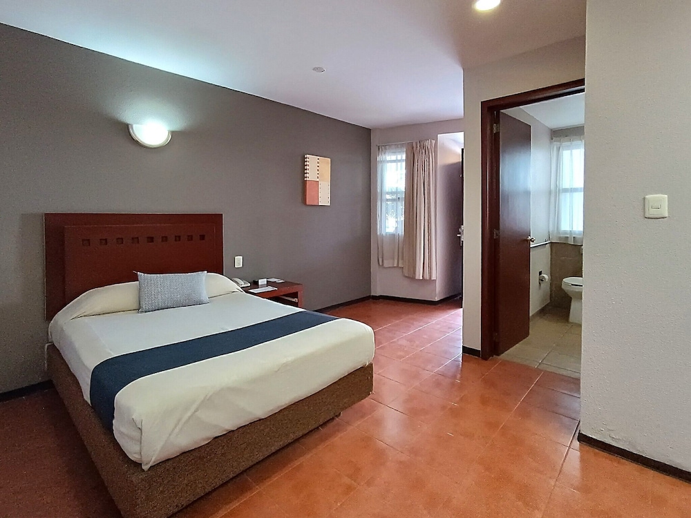 STANDARD, DOUBLE BED, ACCESSIBLE
