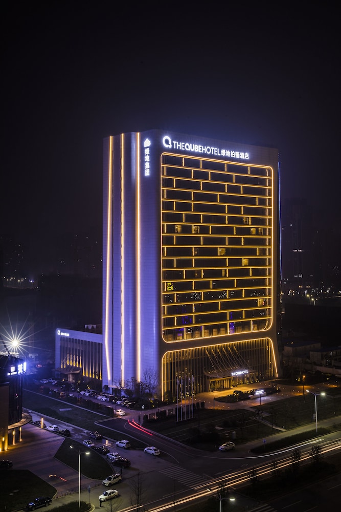 The QUBE Hotel Xiangyang 1/40