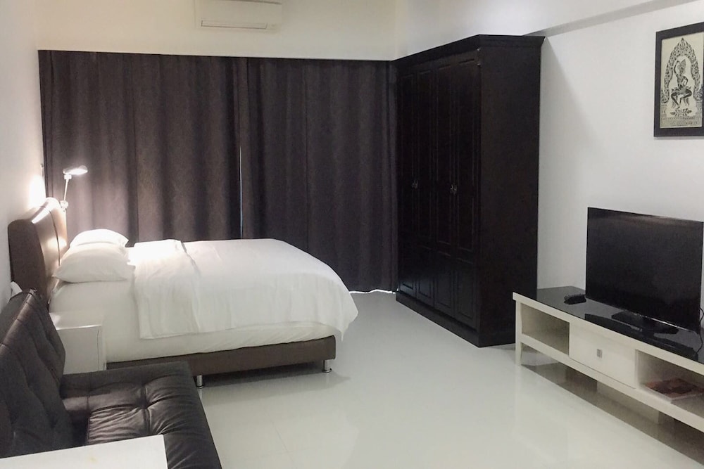Summer Suites Residences By Subhome 34/68