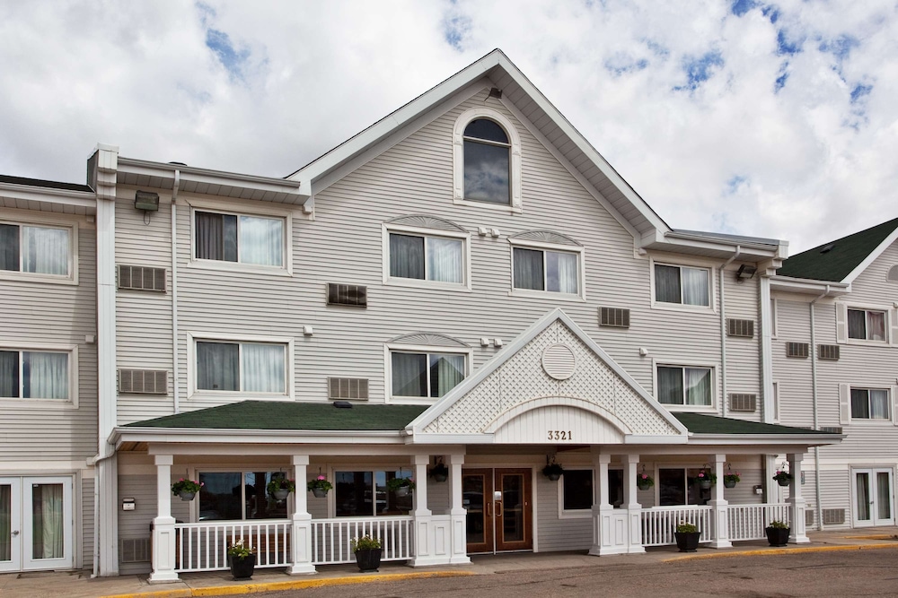 Travelodge Suites by Wyndham Regina / Eastgate Bay 3/71