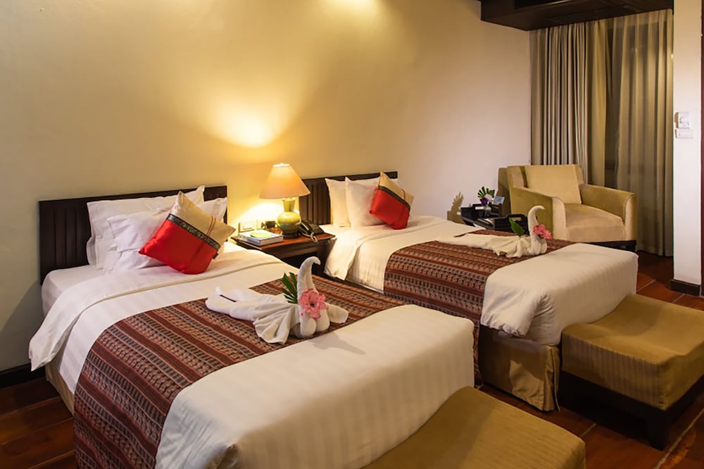 Gassan Khuntan Golf and Resort Lamphun 9/50