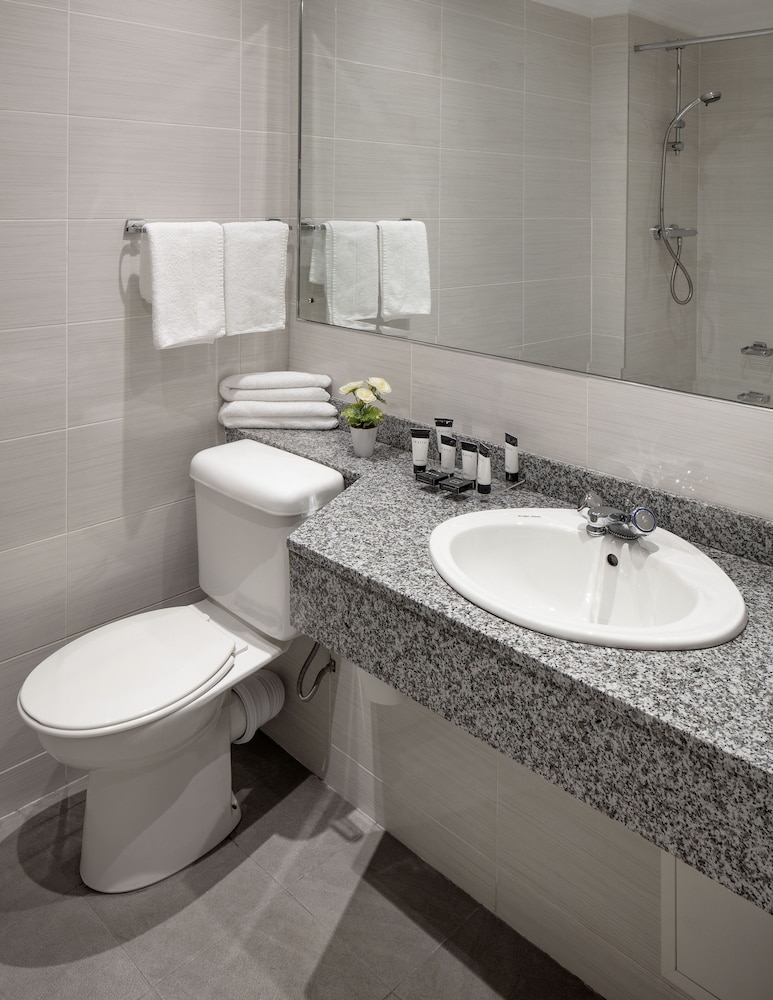The Green Isle Sure Hotel Collection By Best Western 20/65
