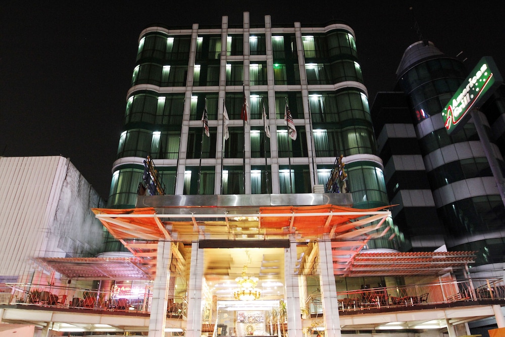 Business Hotel Tomang Jakarta 2/64
