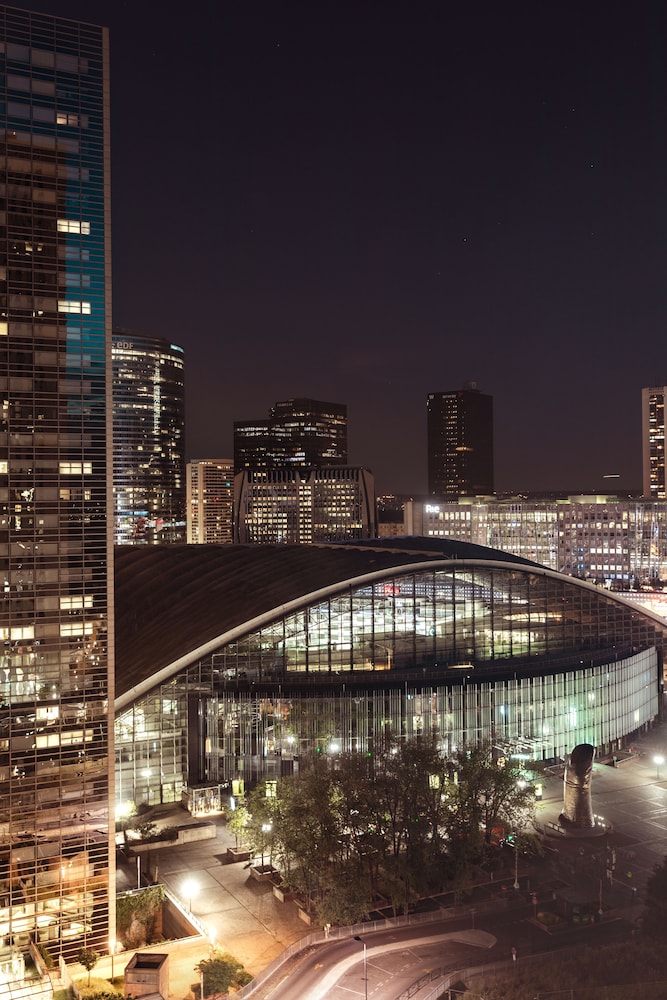 Pullman Paris La Defense Hotel 3/69
