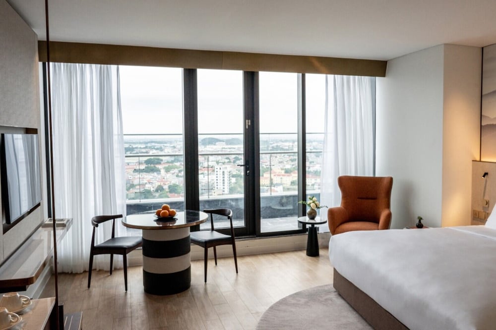 Crowne Plaza Vinh Yen City Centre, an IHG Hotel 15/50
