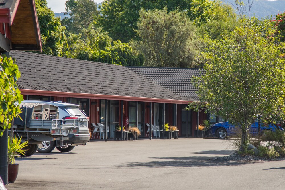 Parklands Motor Lodge 1/56