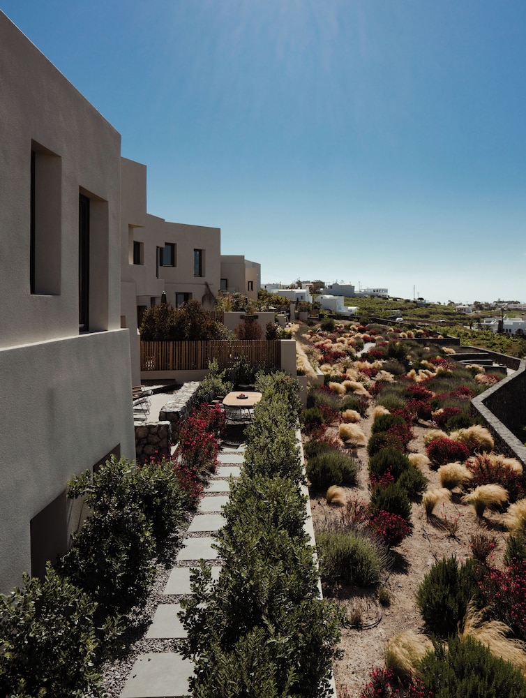 Apikia Santorini Suites - Adults Only 78/85