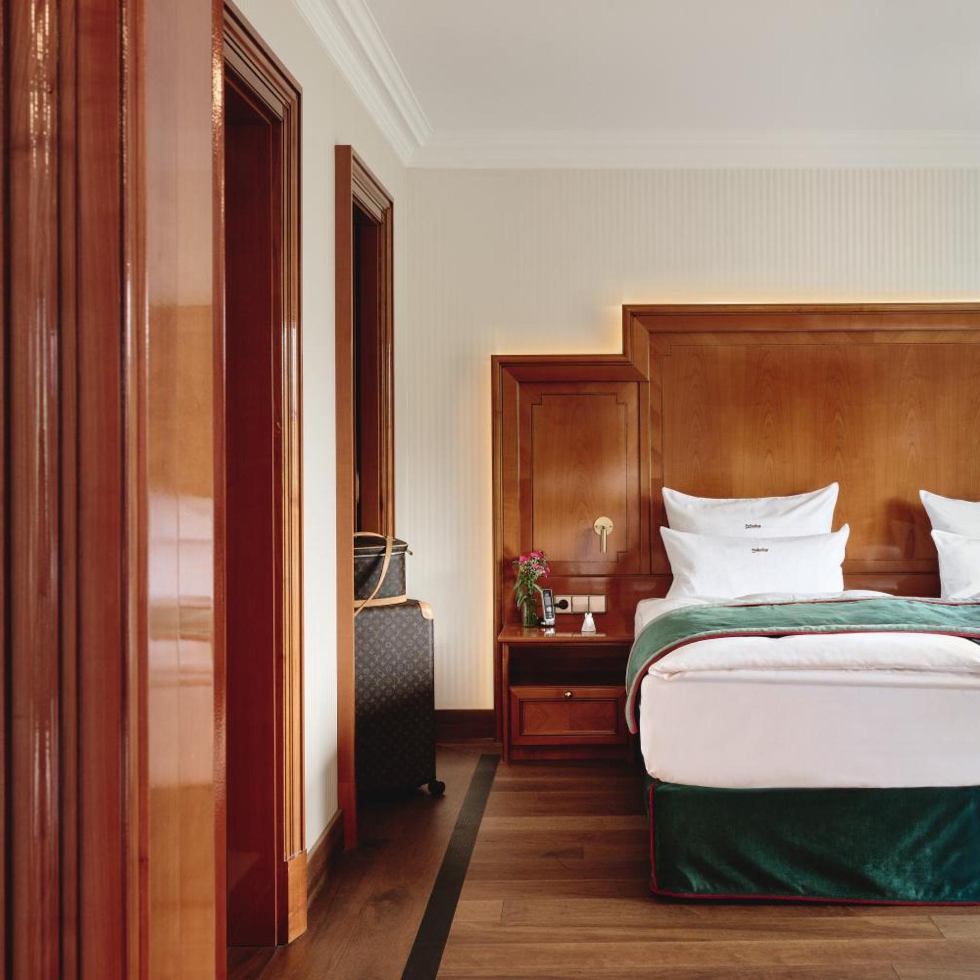 Luxury, Suite, Vineyard View