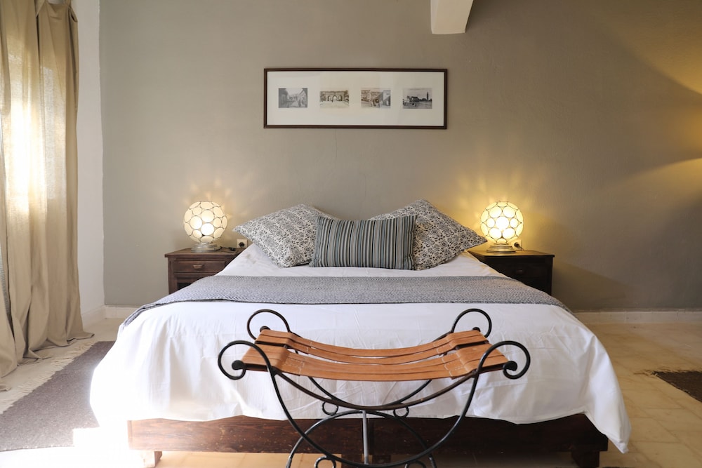 Le Petit Hotel du Flouka 13/50