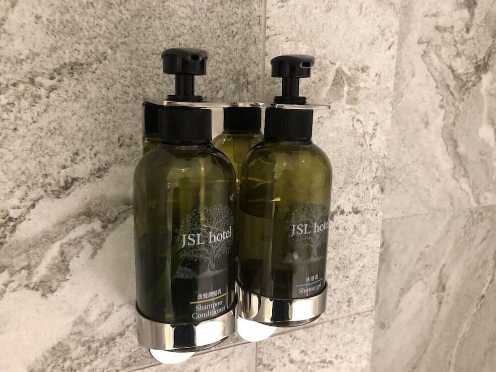 JSL hotel 37/70