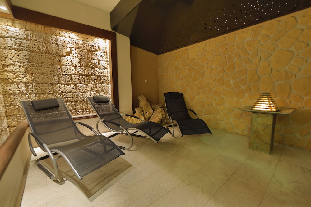 Hotel Thermal 45/69
