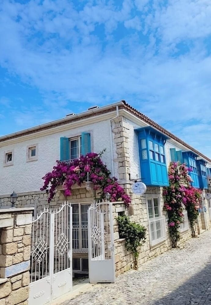Mavi Konak Otel Alacati 3/49