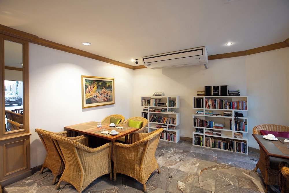 The Tarntawan Hotel Surawong Bangkok 41/60
