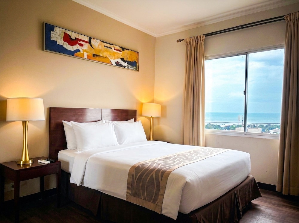 FAMILY SUITE, EXECUTIVE, OCEAN VIEW
